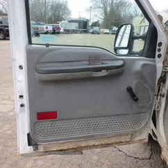 2004 Ford F350 Extended Cab Flatbed XL