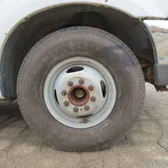 2004 Ford F350 Extended Cab Flatbed XL