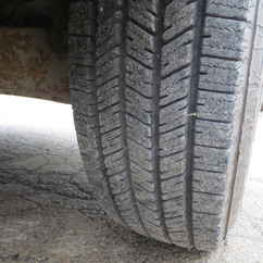 2004 Ford F350 Extended Cab Flatbed XL