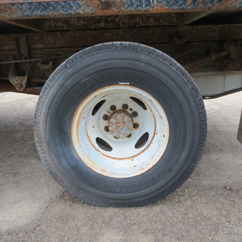 2004 Ford F350 Extended Cab Flatbed XL