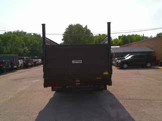 2005 Ford F550 Regular Cab Flatbed XL
