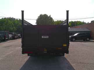 2005 Ford F550 Regular Cab Flatbed XL