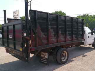 2005 Ford F550 Regular Cab Flatbed XL