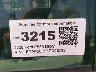 2005 Ford F550 Regular Cab Flatbed XL