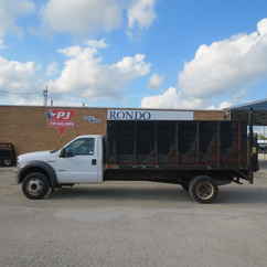 2005 Ford F550 Regular Cab Flatbed XL