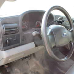 2005 Ford F550 Regular Cab Flatbed XL