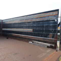 2005 Ford F550 Regular Cab Flatbed XL