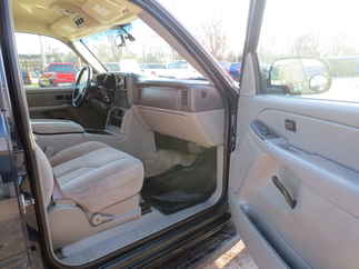 2006 Chevy 2500 Suburban   LS