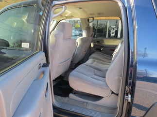 2006 Chevy 2500 Suburban   LS