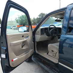 2005 Chevy 2500 Suburban   LS