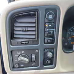 2005 Chevy 2500 Suburban   LS