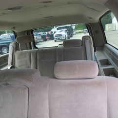2005 Chevy 2500 Suburban   LS