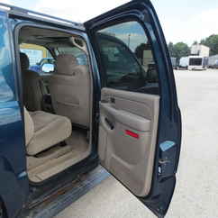 2005 Chevy 2500 Suburban   LS