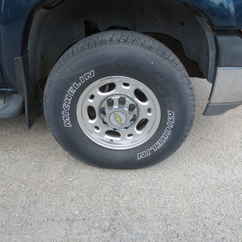 2005 Chevy 2500 Suburban   LS