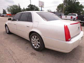 2011 Cadillac DTS 4 Door Sedan   DTS