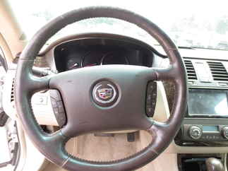 2011 Cadillac DTS 4 Door Sedan   DTS