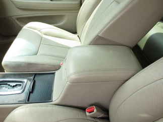 2011 Cadillac DTS 4 Door Sedan   DTS