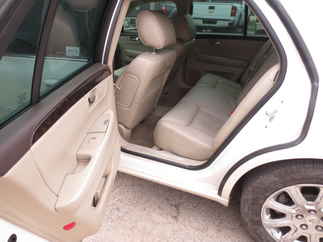 2011 Cadillac DTS 4 Door Sedan   DTS