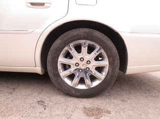 2011 Cadillac DTS 4 Door Sedan   DTS
