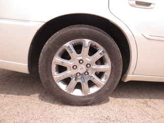 2011 Cadillac DTS 4 Door Sedan   DTS