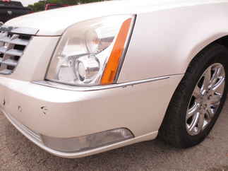 2011 Cadillac DTS 4 Door Sedan   DTS