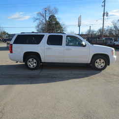 2014 Chevy 1500 Suburban   LT