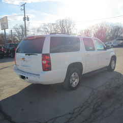 2014 Chevy 1500 Suburban   LT