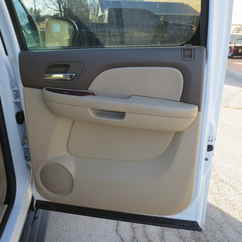 2014 Chevy 1500 Suburban   LT