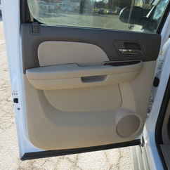 2014 Chevy 1500 Suburban   LT