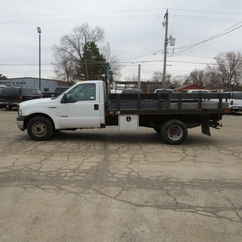 2007 Ford F350 Regular Cab Flatbed XL