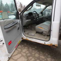 2007 Ford F350 Regular Cab Flatbed XL