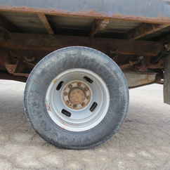2007 Ford F350 Regular Cab Flatbed XL