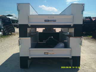 New CM 8.2 x 78 SB Flatbed Truck Bed