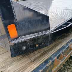 Used CM 14.3 x 97 RD Flatbed Truck Bed