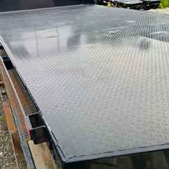 Used CM 14.3 x 97 RD Flatbed Truck Bed