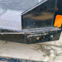 Used CM 14.3 x 97 RD Flatbed Truck Bed