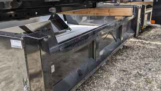 New CM 11 x 97 DP Flatbed Truck Bed