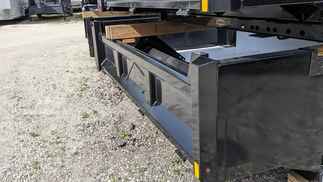 New CM 11 x 97 DP Flatbed Truck Bed