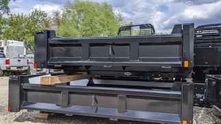 New CM 9 x 97 DP Flatbed Truck Bed