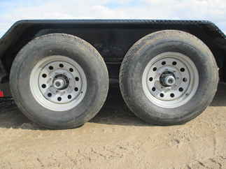 2015 Load Trail 83x22  Equipment Tilt TL8322072