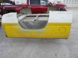Used Truck Bed only 99-07 Chevy 0 SB 6.5 ft  Single Rear Wheel