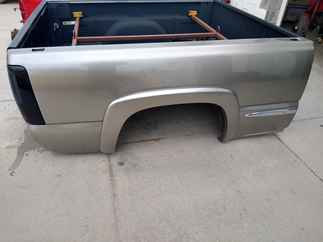 Used Truck Bed only 99-07 Chevy/GMC Sierra 6.5 ft OEM Short Bed Single Rear Wheel