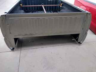 Used Truck Bed only 99-07 Chevy/GMC Sierra 6.5 ft OEM Short Bed Single Rear Wheel