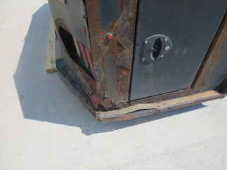 USED CM 9.3 x 94 TM Flatbed Truck Bed